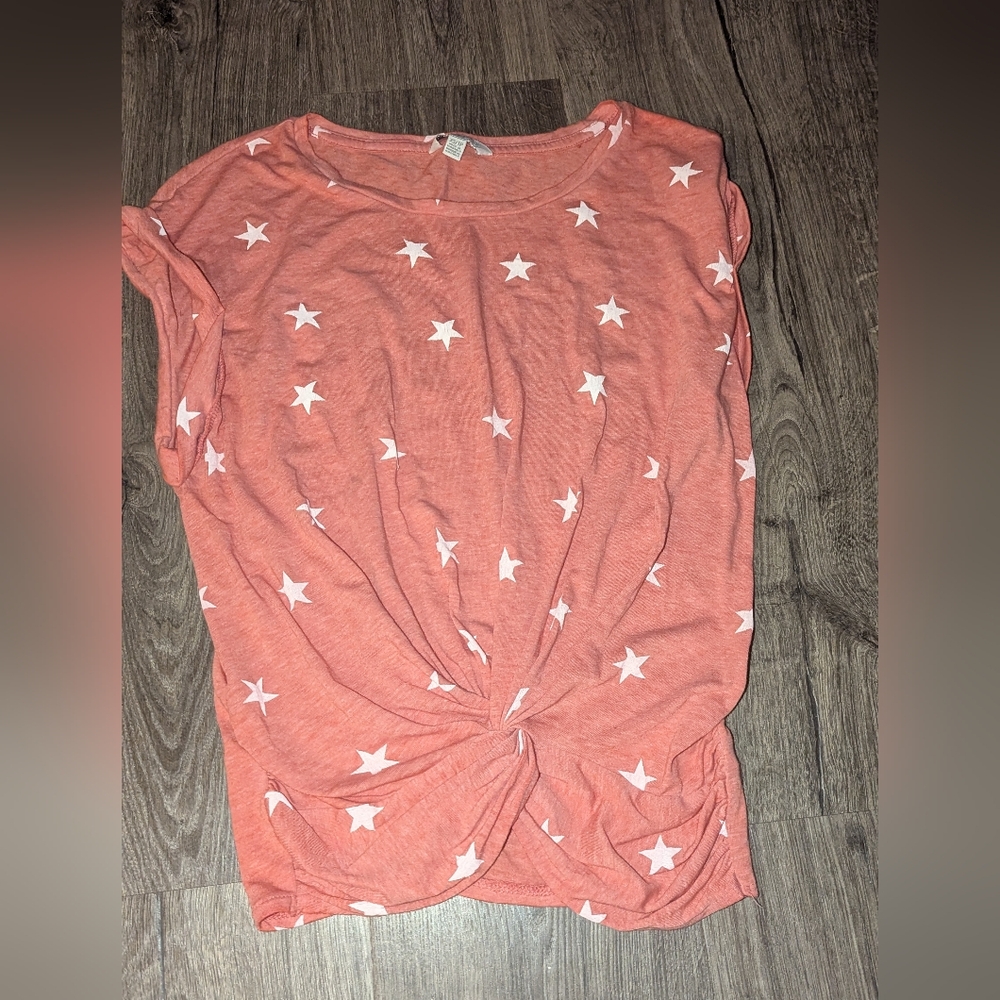 Lucky Brand Salmon Pink Knot-Front Top with White Stars